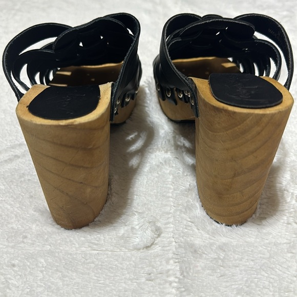 Free People | size 7.5 | black woven wooden clogs - Picture 7 of 9